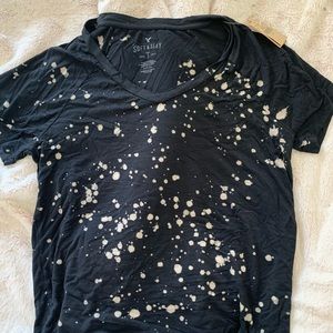 Soft & sexy American Eagle spotted shirt